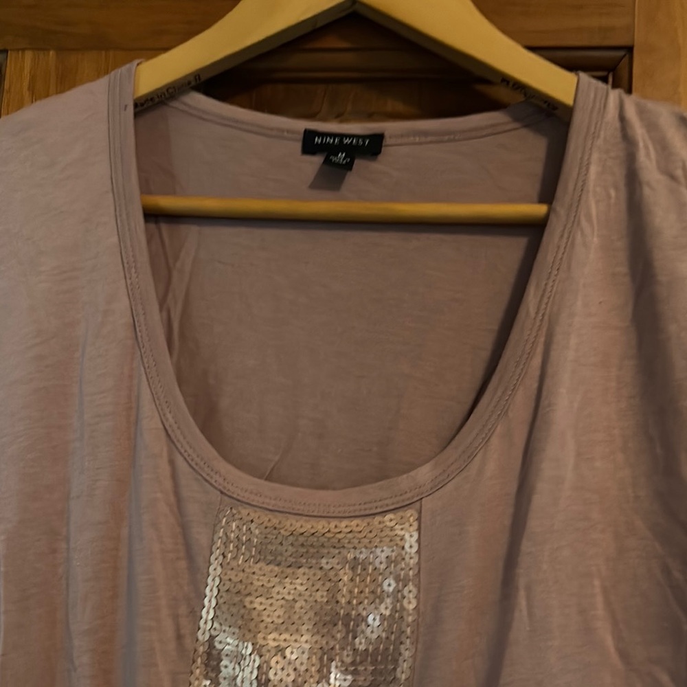 Nine West Tan Sequin Short Sleeve T-Shirt - Picture 7 of 8